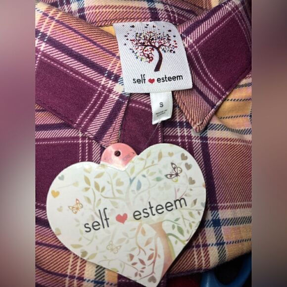 SELF Esteem Cropped faux flannel - Picture 2 of 5
